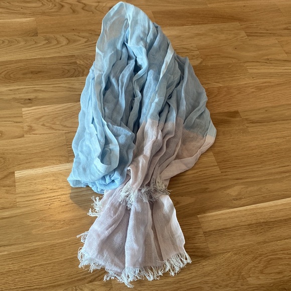 Barbour Tartan Border Wrap - Picture 4 of 4